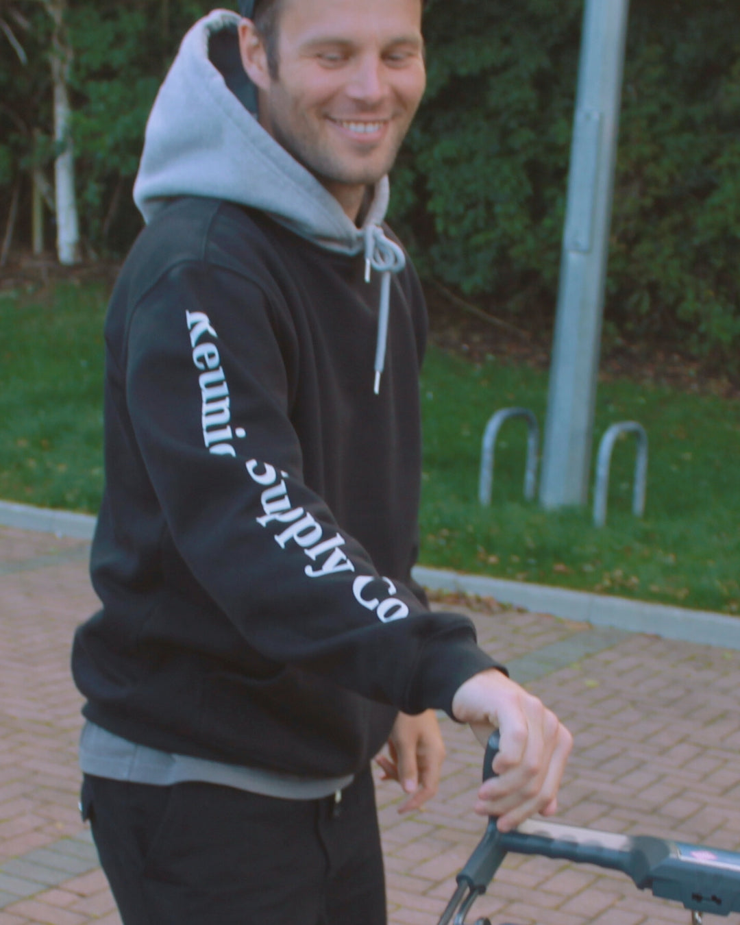 Neighbourhood Hoody - Black/Grey